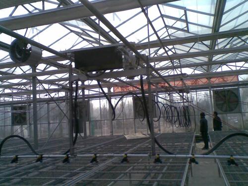 高温天气下，如何操作温室喷灌机才能保持住产量？